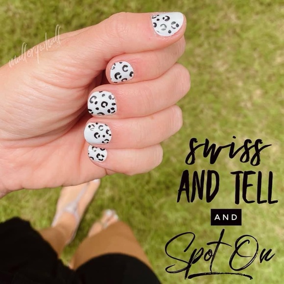 Bundle and Save Colorstreet- Spot On - Clear Overlay - Picture 3 of 8